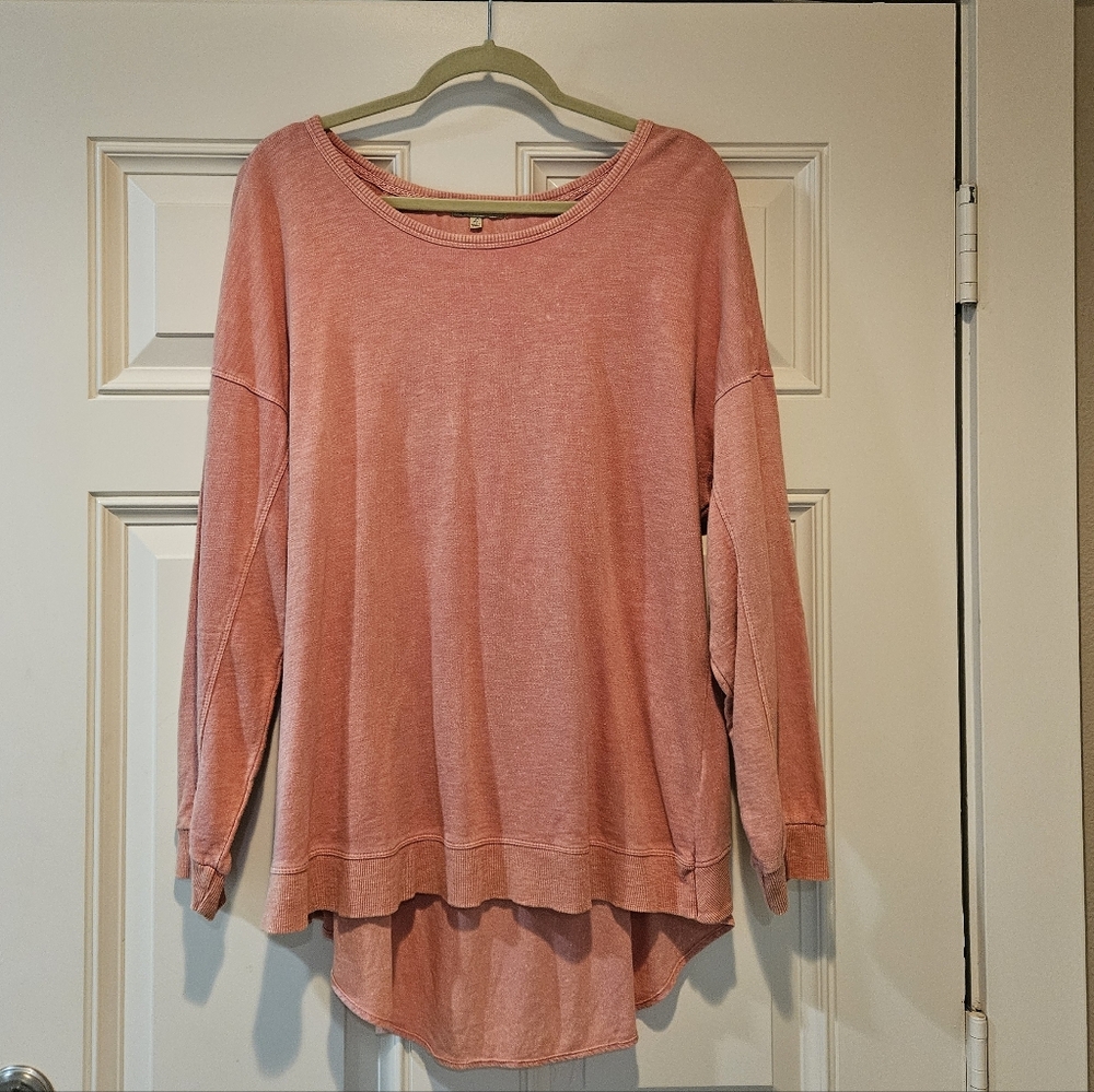 Democracy Long Sleeve Tee Scoop Neck Cut Out Back High Low Hem Coral Large NWOT
